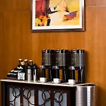 Courtyard By Marriott Boston Logan Airport 