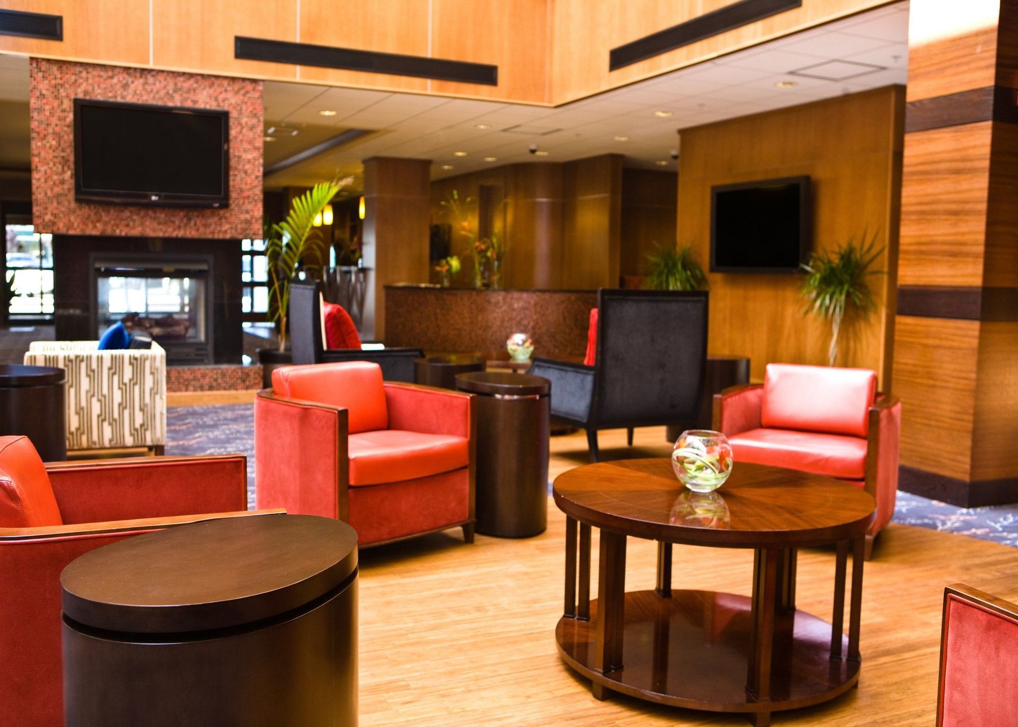 Courtyard By Marriott Logan Airport酒店3*