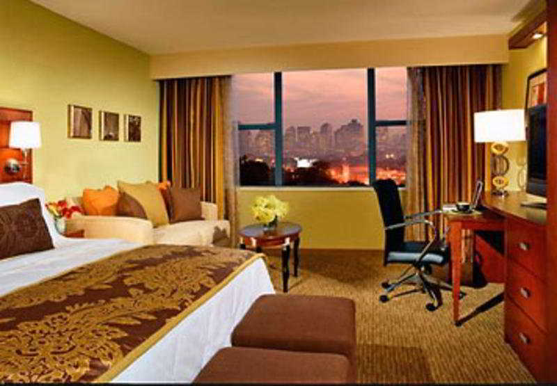 Courtyard By Marriott Logan Airport酒店3*